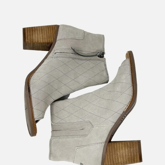 Toms Shoes - TOMS | Majorca Quilted Suede Peep Toe Block Heel Bootie | Size 7.5US